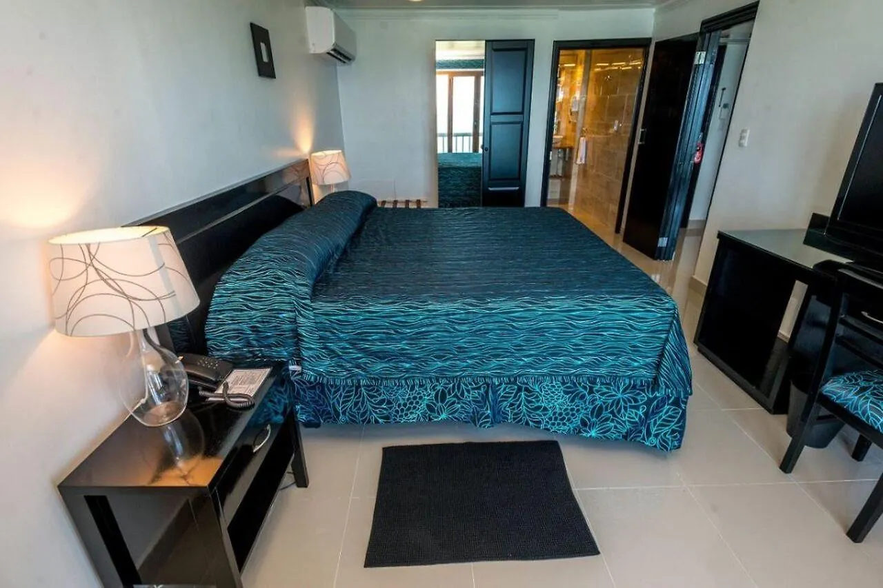 Napolitano Hotel Saint-Domingue