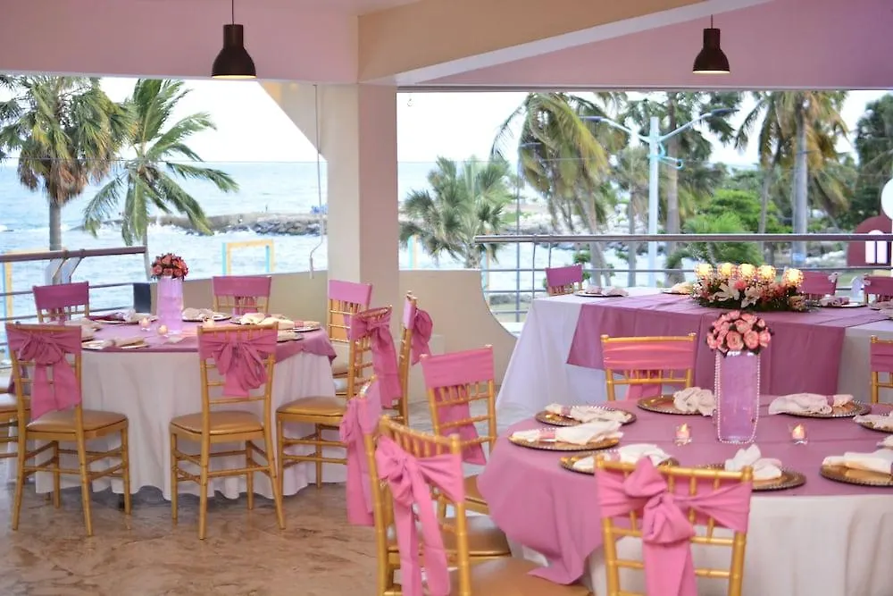 Napolitano Hotel Saint-Domingue